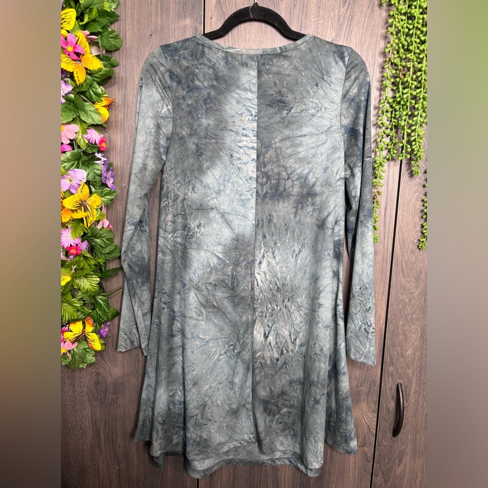{💙2/$40💙NWOT Entro Long Sleeve Tie Dye Printed Faux Suede Dress Size Small - Picture 12 of 15